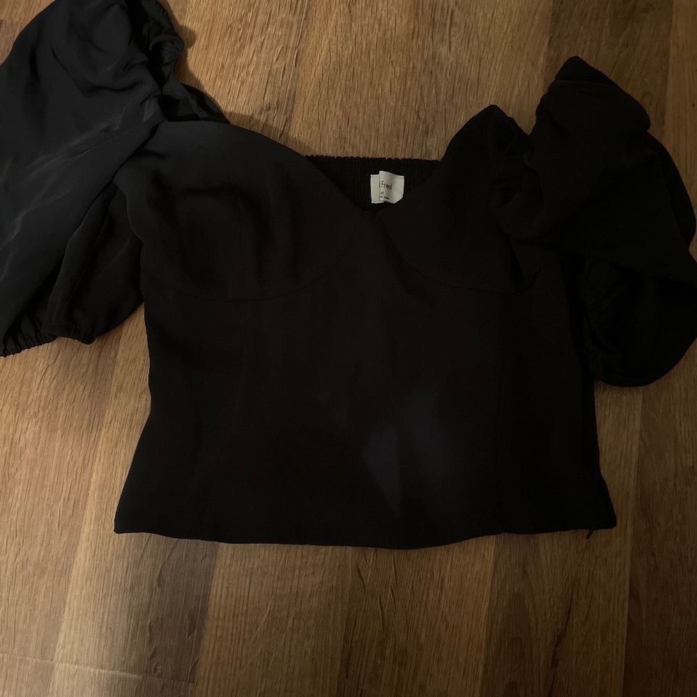 Cropped blouse